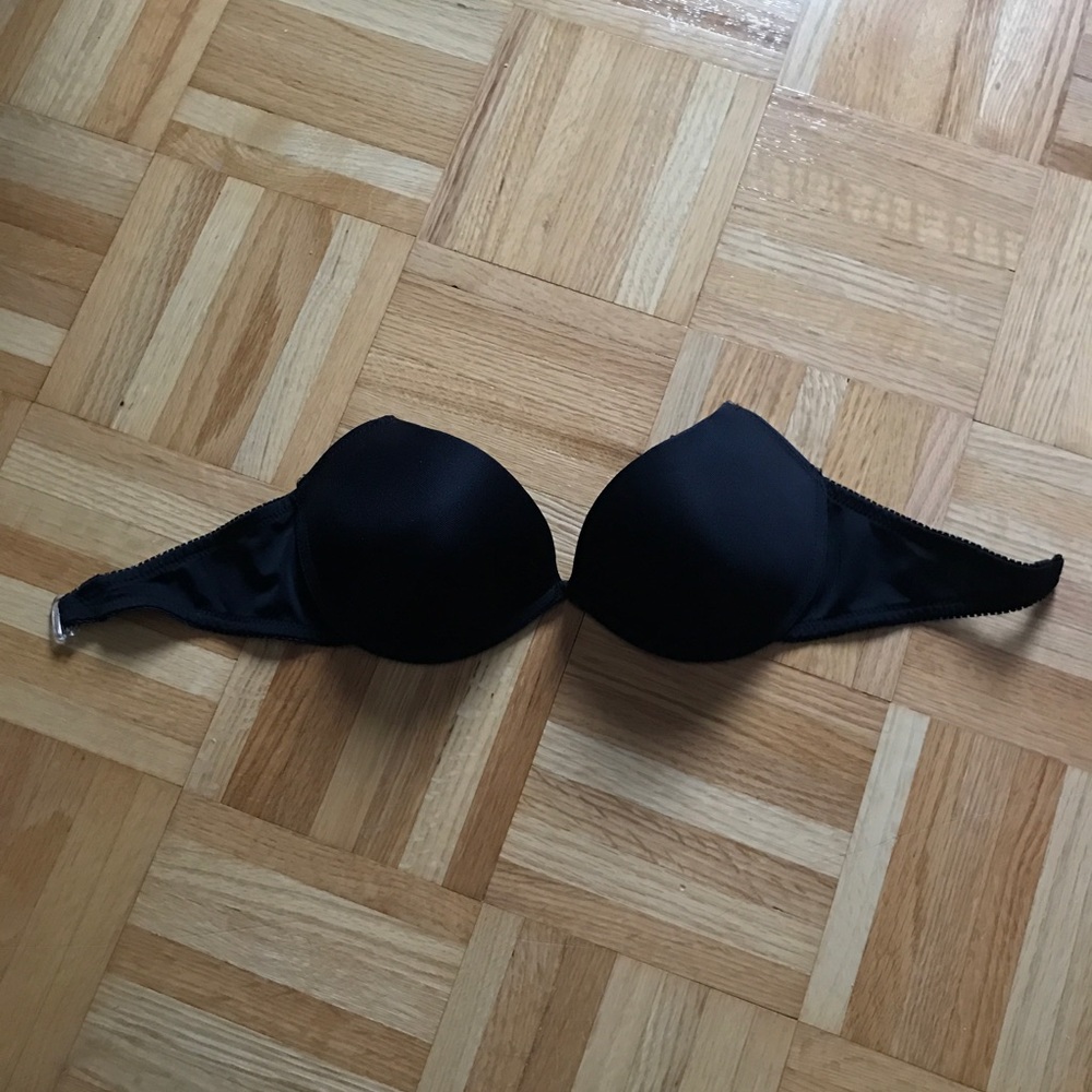 Lovable black strapless bra 34A